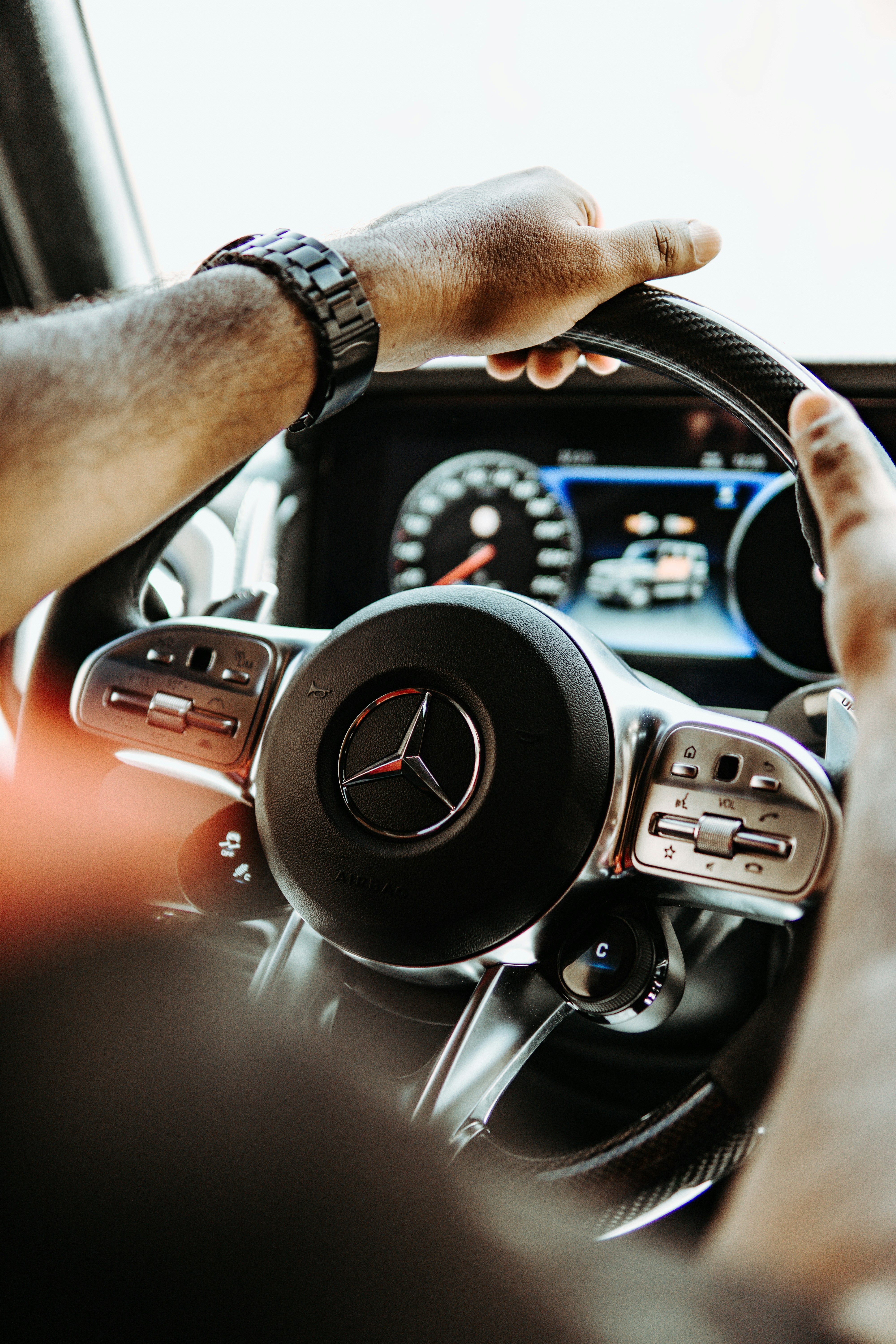 Santiago de la Esperanza, Founder of Mallorca CarKeeper